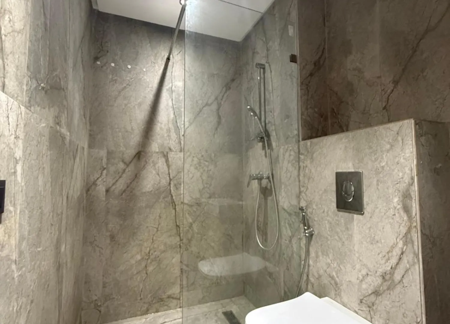 アパート Appartement Maarif カサブランカ